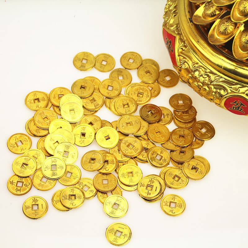 Hot-selling plastic simulated golden copper coin descendants bucket decorative pendant accessories gold-plated peanut ingot accessories gold coins