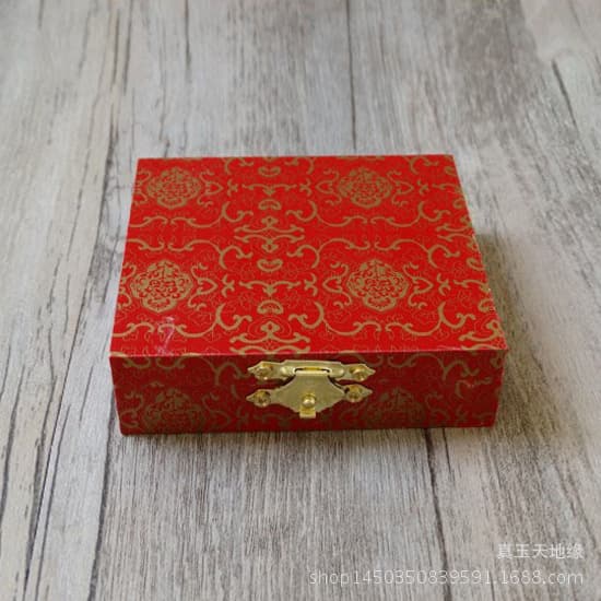 Exquisite bracelet box, bracelet, Buddha beads, silver jewelry, gift box, jade wooden jewelry box