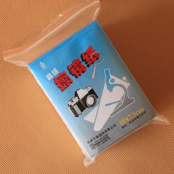 Wholesale stock of digital camera lens cleaning paper, 10*7.5cm size, small lens cleaning paper.