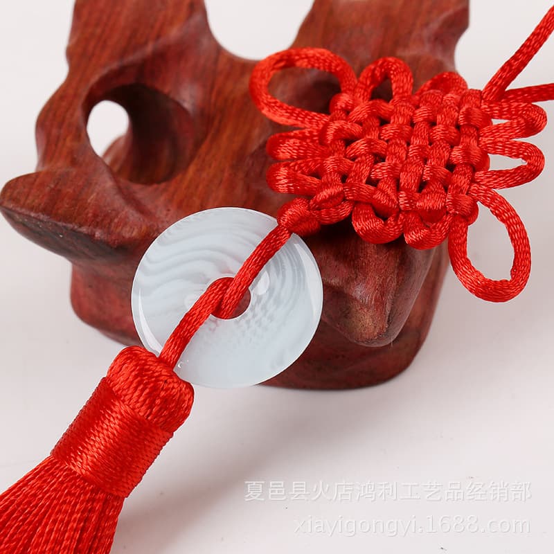 Factory direct sales of small Chinese knot pendants, 25cm*5CM, featuring large red jade with golden jade accents.