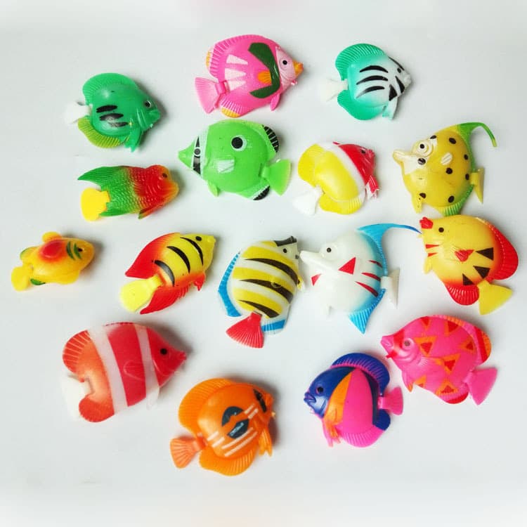Fish tank landscaping, simulated fish, aquarium decoration, small plastic fish, iron fish, water column lamp, fake fish for water screen