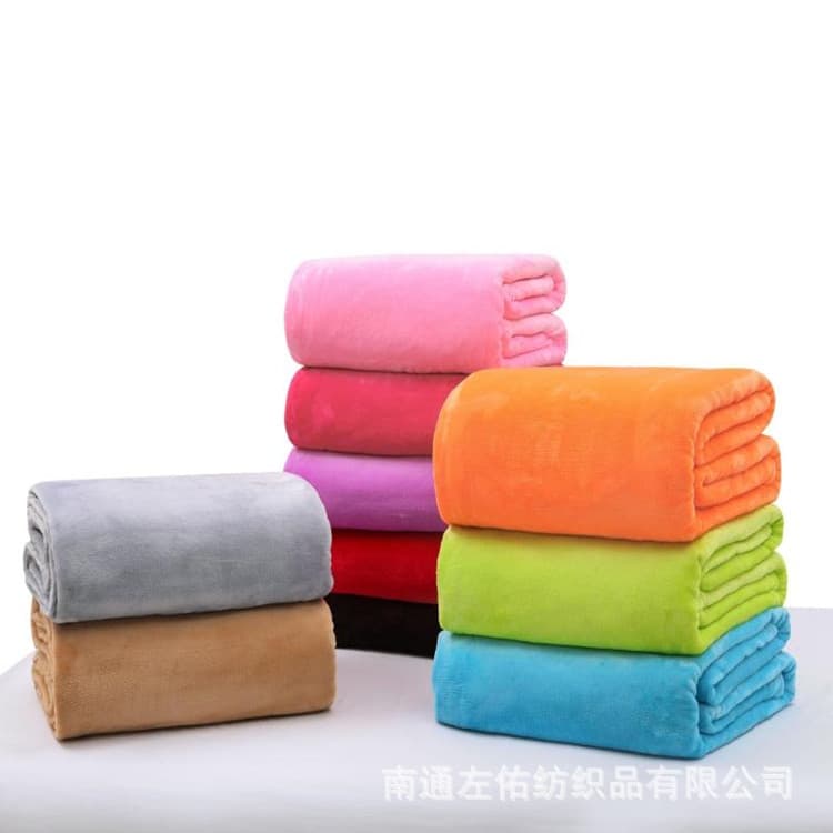 Solid Color Flannel Fleece Blanket Yoga Mat Double Size Gift Blanket Simple Style Home Decoration