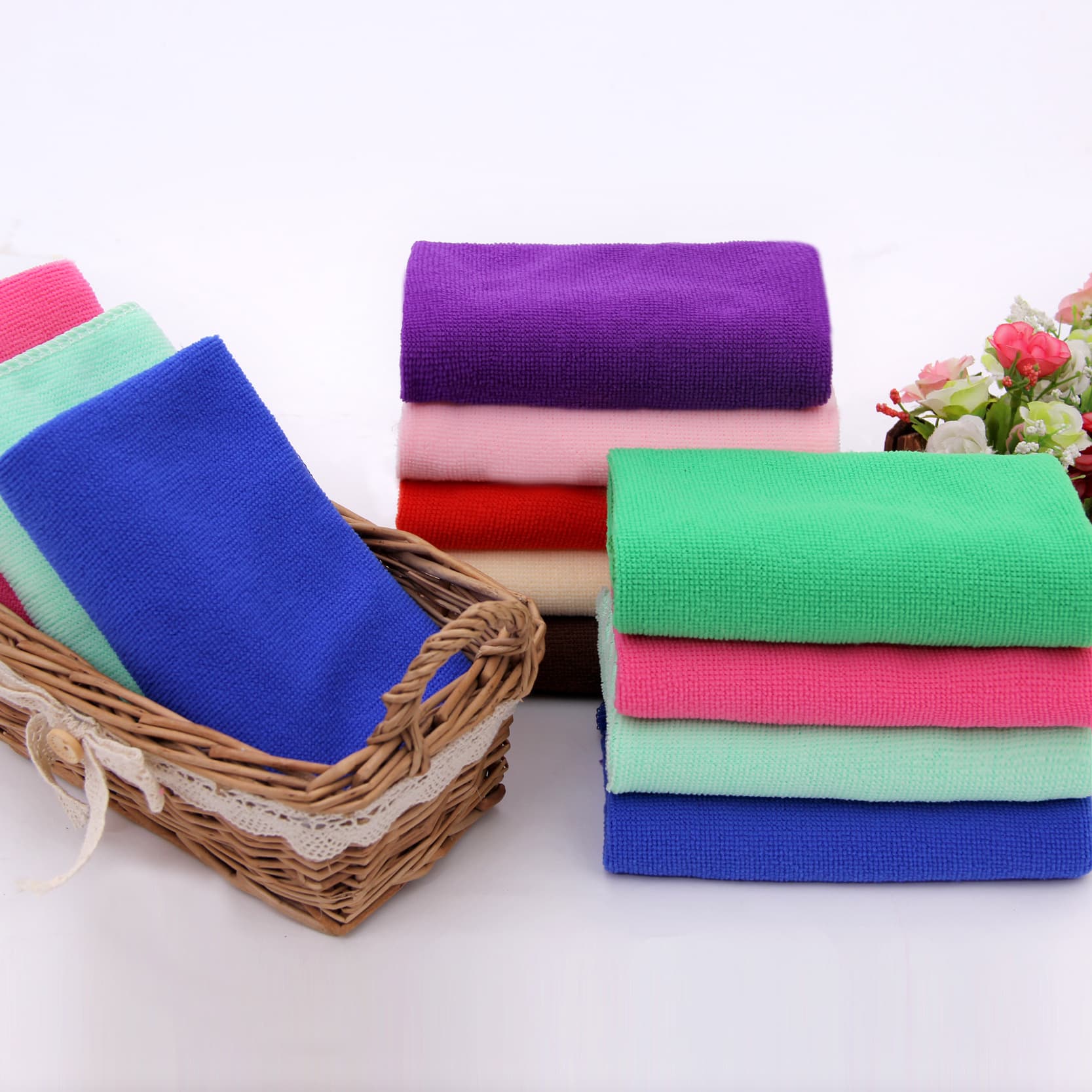 Microfiber car cleaning towel, 30*70 cleaning cloth, street stall 20 small square towels, automotive supplies.