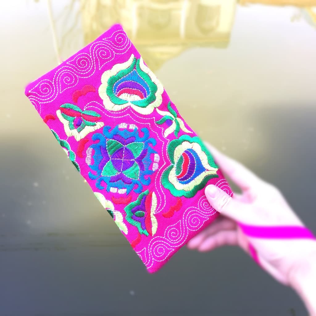 Ethnic Style Embroidered Bag Wallet Embroidered Handbag Color Cloth Handheld Wallet Women's Bag