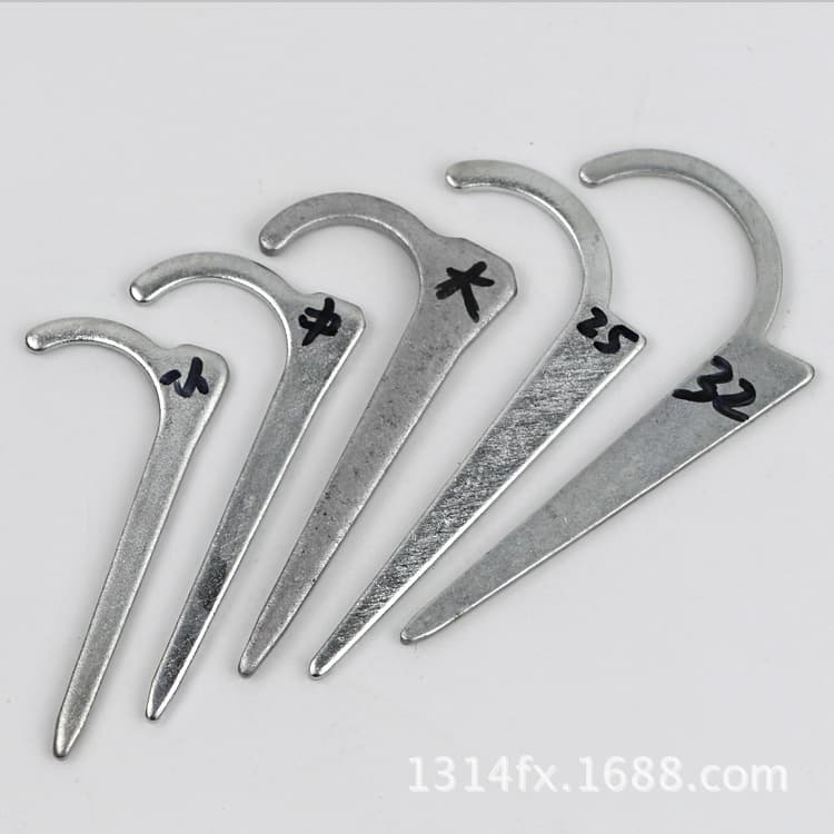 Factory Wholesale PPR Galvanized Iron Hook Nail Ground Nail Four-Six Split Water Pipe Line Clamp Code KBG Metal Stumble Flat Hook Nail