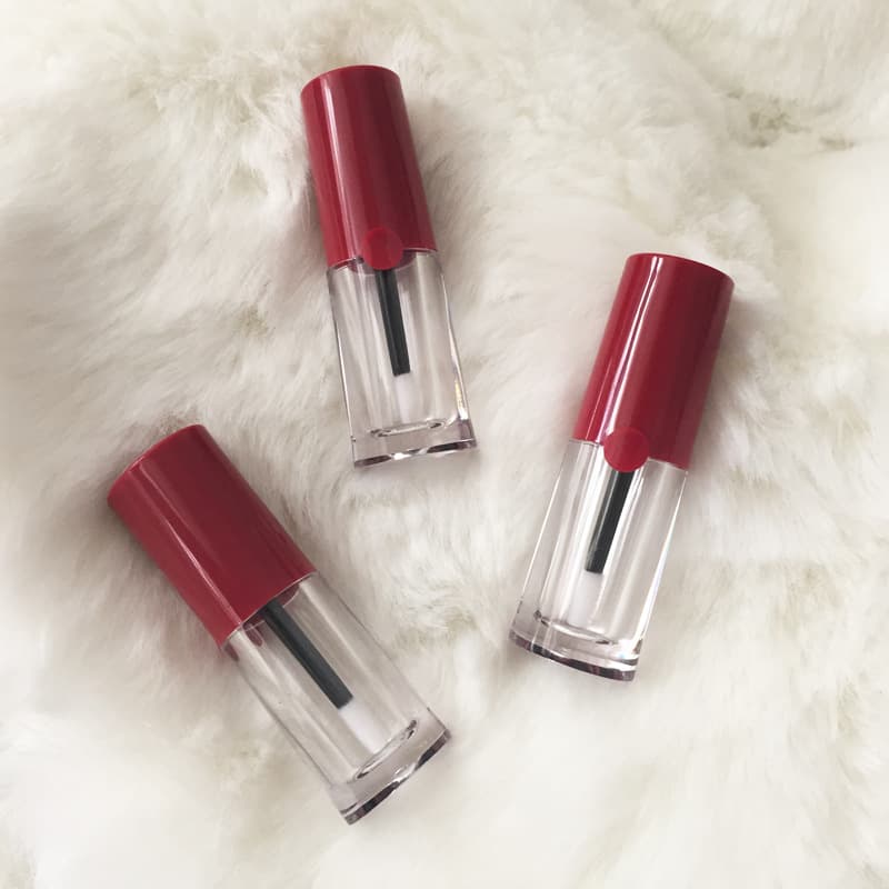 Spot wholesale makeup packaging materials lip gloss bottles liquid eye shadow lipstick empty tubes lip glaze tubes cosmetic packaging materials