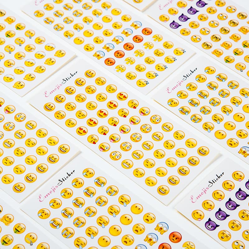 Emoji stickers Apple horizontal version contains new expressions rolling eyes, including 660 mini expressions, 12 pieces included