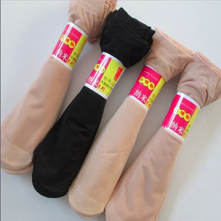 Factory direct supply summer ladies thin short sheer socks, velvet, small chili socks, stall supply.