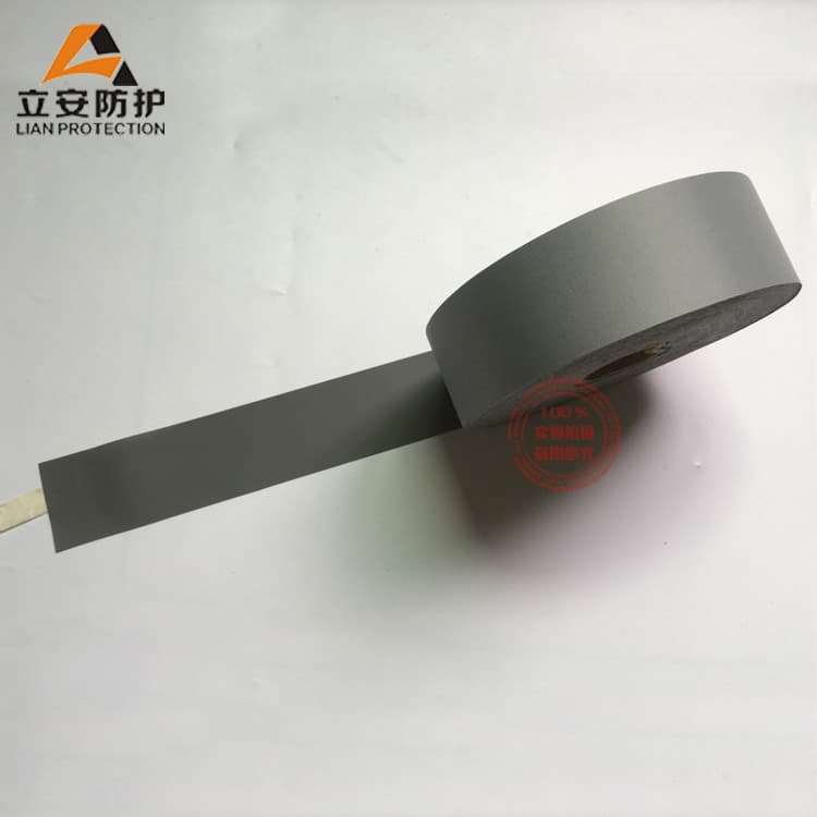Factory direct sales of high-gloss chemical fiber reflective fabric, 5cm polyester reflective strips, nylon reflective tape, and clothing reflective materials.