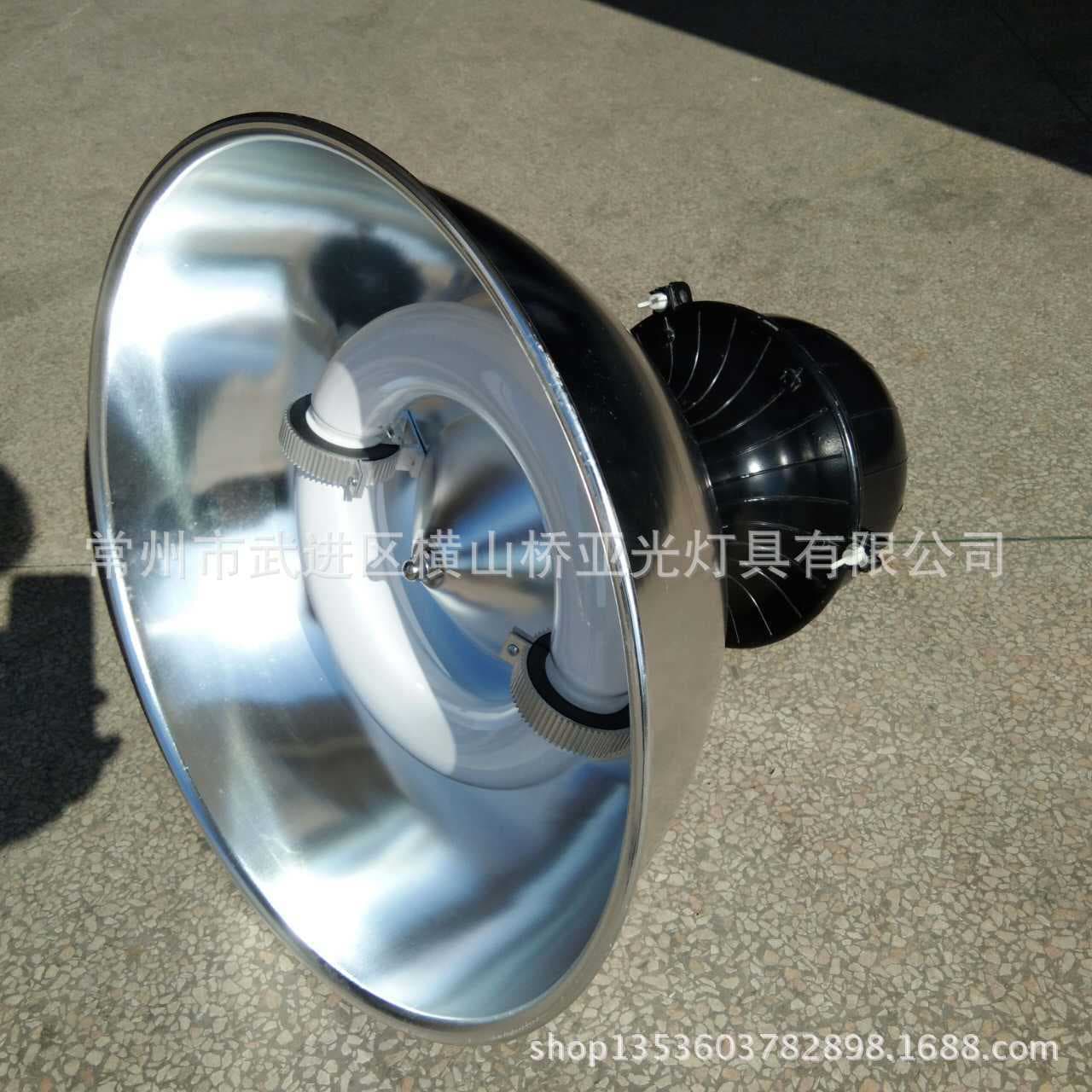 Manufacturer supplies 200W-400W low-frequency induction round-cap industrial and mining lights for factory and warehouse lighting.