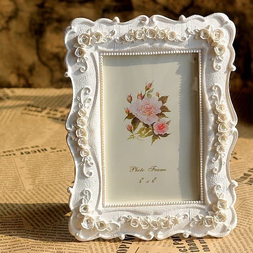 Online shop studio photo frame ornaments, shooting props background, beautiful European resin lace photo frame ornaments