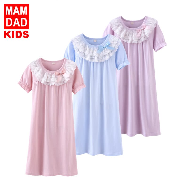 New summer style cotton short-sleeved lace-trimmed nightgown for girls, perfect for baby girls and parents.