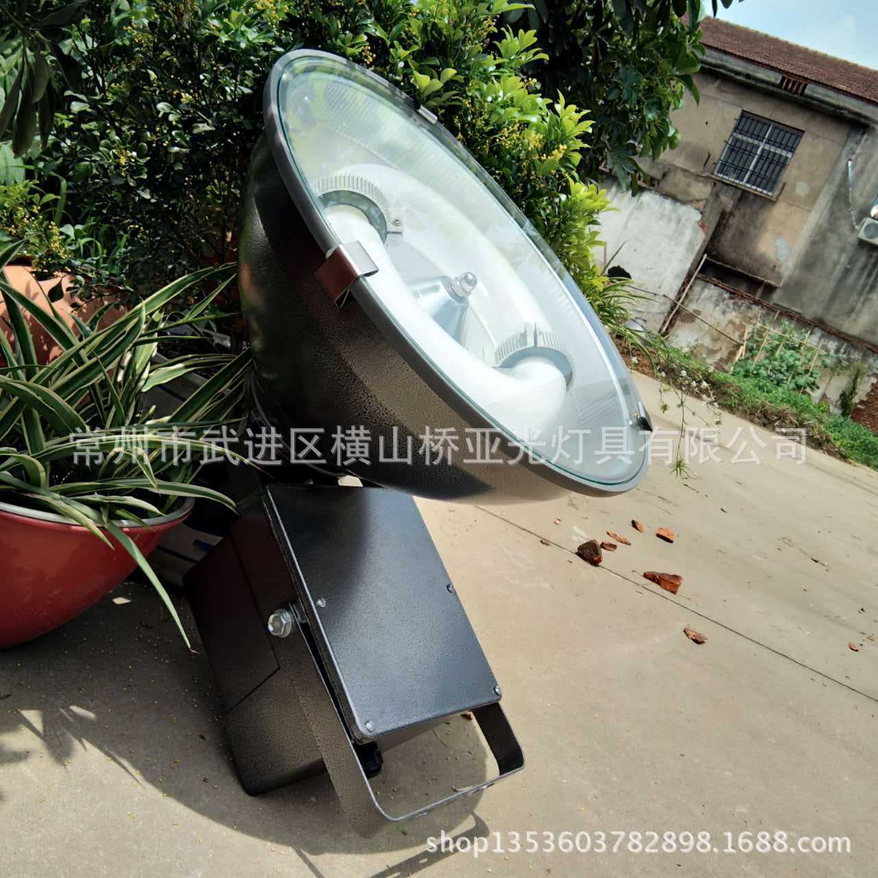 Manufacturer supplies 165-400W induction lamps for industrial and mining applications, including indoor and outdoor lighting, factory lights, courtyard lights, and plaza lights.