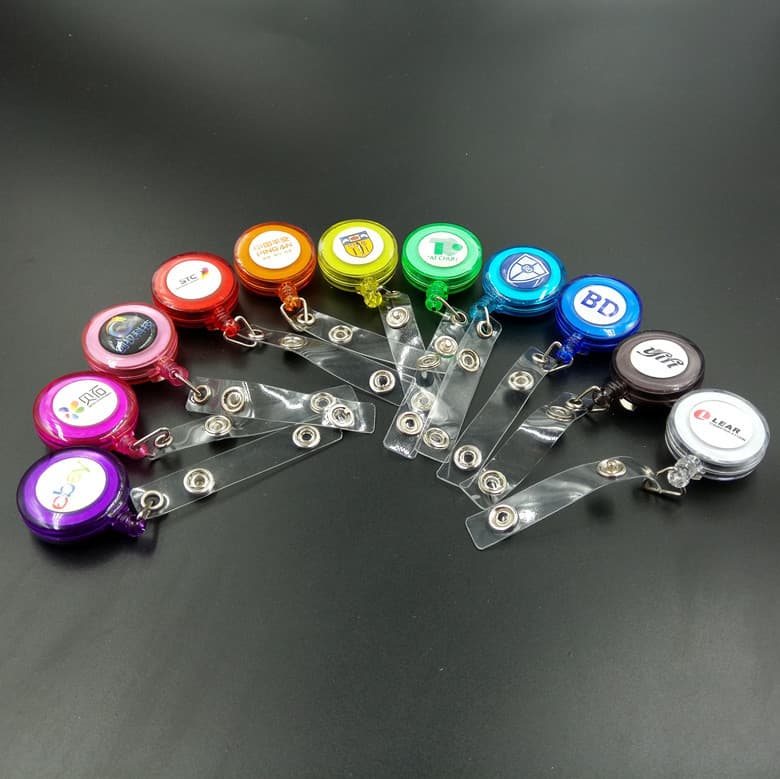 Factory Direct Supply Round Easy-Pull Retractable Plastic Buckle with Epoxy Logo