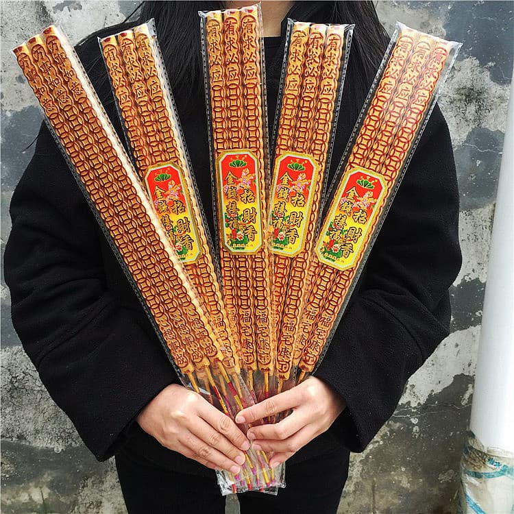 Free Shipping Sandalwood Buddha Incense Sticks for Worship Guanyin Wealth God Copper Coin Ingot Incense Aromatherapy Offering Incense 3 Sticks per Pack