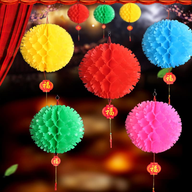 Spring Festival decorations: colorful spiked paper lanterns, plastic hanging ornaments, kindergarten and shopping mall festival honeycomb round paper lanterns wholesale.