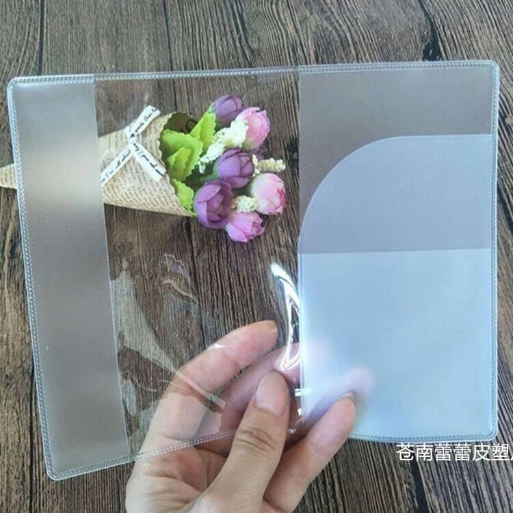 Factory Direct PVC Passport Cover Waterproof Scratch-Resistant Thick Transparent Frosted Multi-Slot Passport Protector Logo
