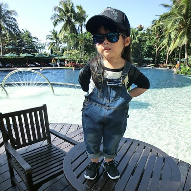 2023 Spring/Autumn New Korean Children's Clothing, Boys and Girls Baby Denim Suspenders Pants, One Generation Hair