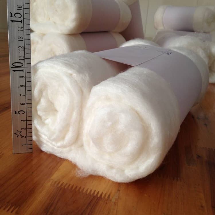 100% Tussah silk filling, pure silk, bare silk, Tongxiang silk raw material, silk quilt core, wholesale from the manufacturer.