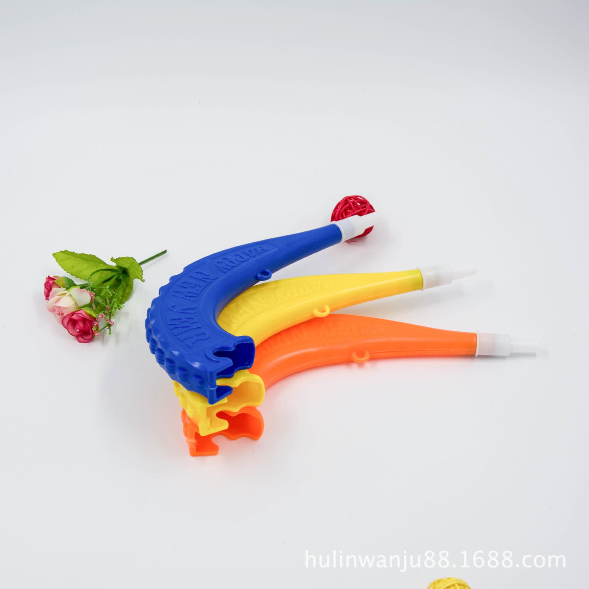 World Cup curved bull horn horn fan cheering props sports meet cheerleading atmosphere children's toy wholesale manufacturer