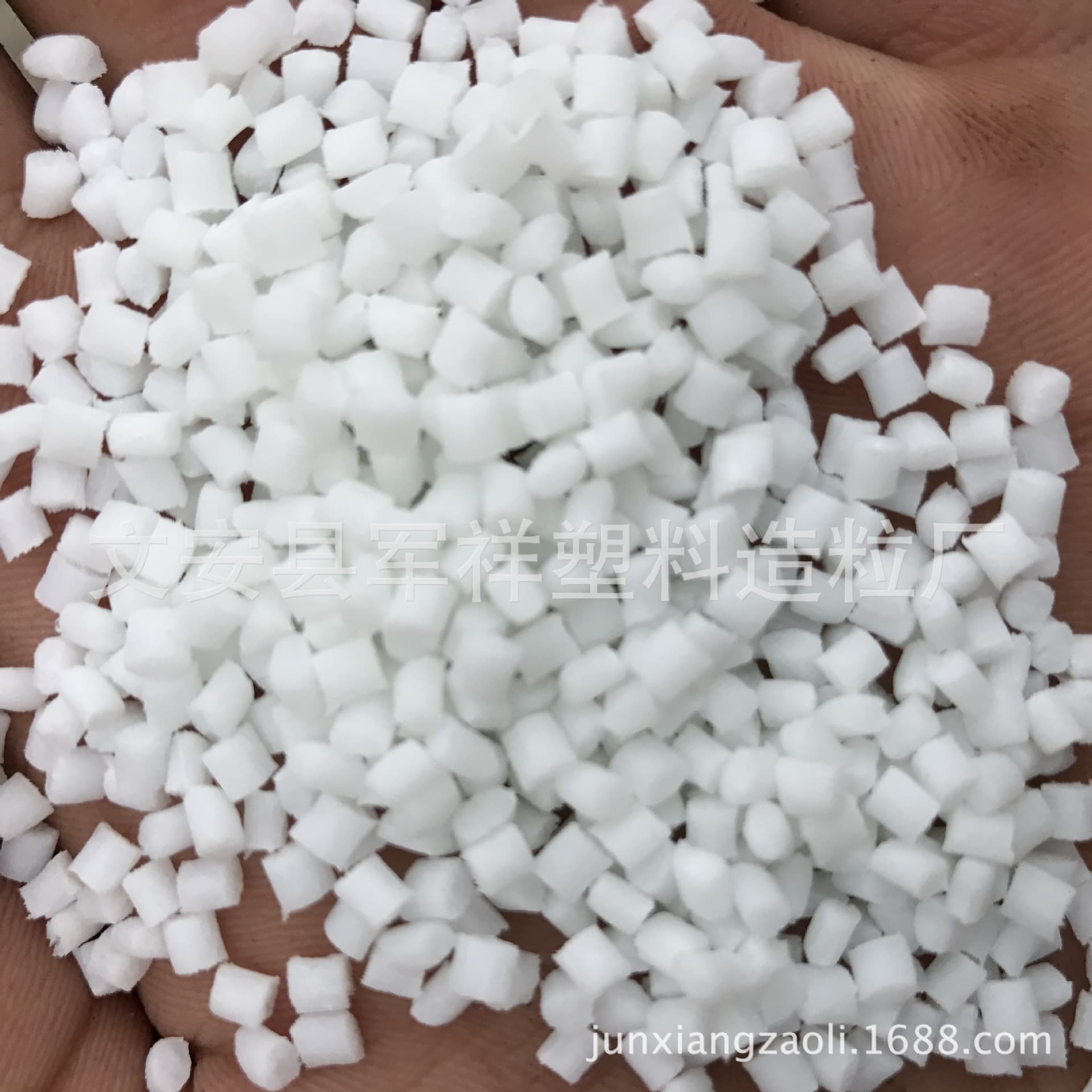 Factory reinforced PP recycled polypropylene pellets with 0-50% fiberglass, modified waterproof high toughness impact-resistant plastic