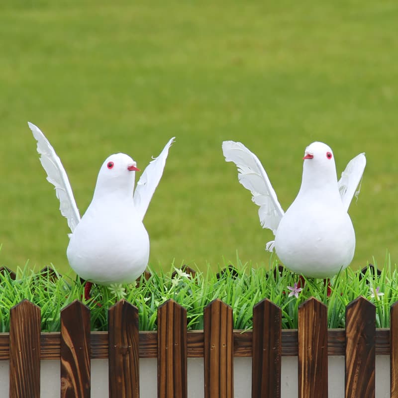 White Dove Peace Symbol Simulation Feathered Dove Green Plant Decorative Doves Wedding Mall Display Winged Doves