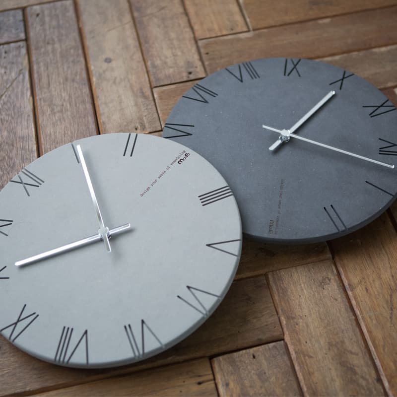 Wozoom Modern Minimalist Creative European Roman Numeral Round Silent Wall Clock Simple Decorative Battery Powered Pointer Display