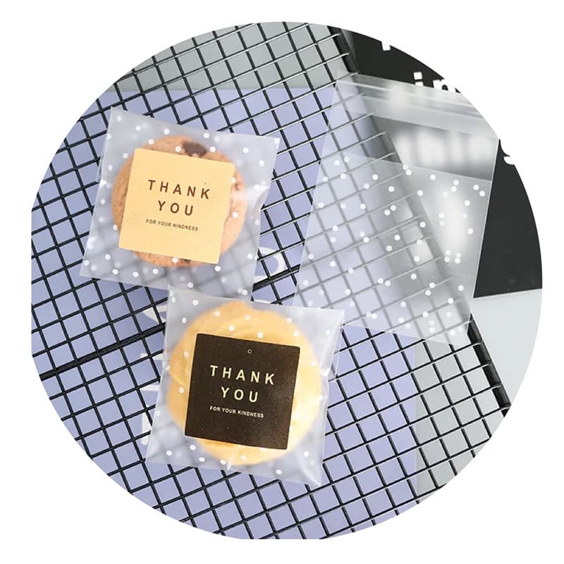 100pcs 7x7cm Self-Seal Self-Adhesive Cookie Bags White Polka Dot Packaging Bags Machine Seal Bags Dotted Bags for Food Desserts