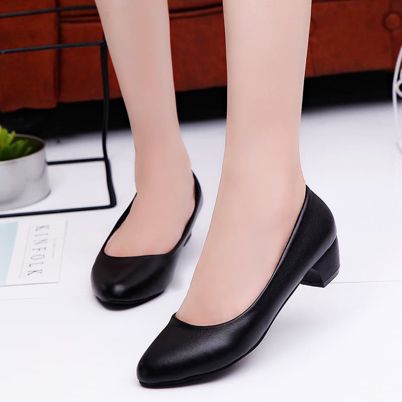 New Black Round Toe High Heel Shoes, Thick Heel, Shallow Mouth, Single-Layer Shoes, Women's Professional Plus Size Work Leather Shoes