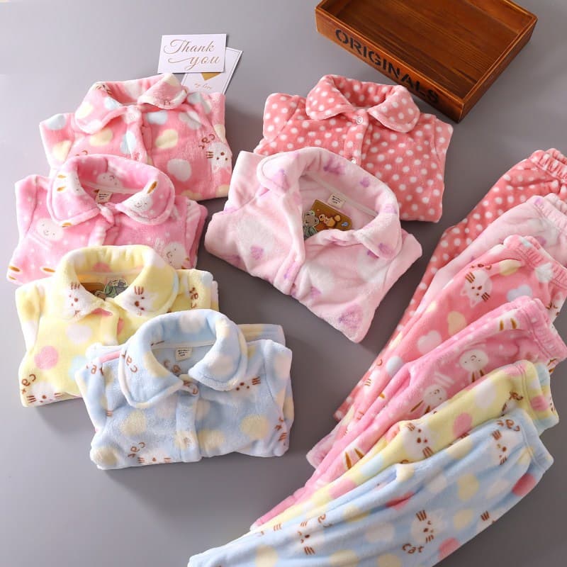 Children's pajamas, boys' autumn and winter flannel suits, girls' flannel plus velvet thick home clothes, coral velvet home clothes