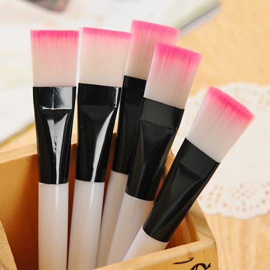 Beauty Face Mask Brush Soft Bristle Cosmetic Brush for Applying Face Mask Lipstick Powder Grinding Tool
