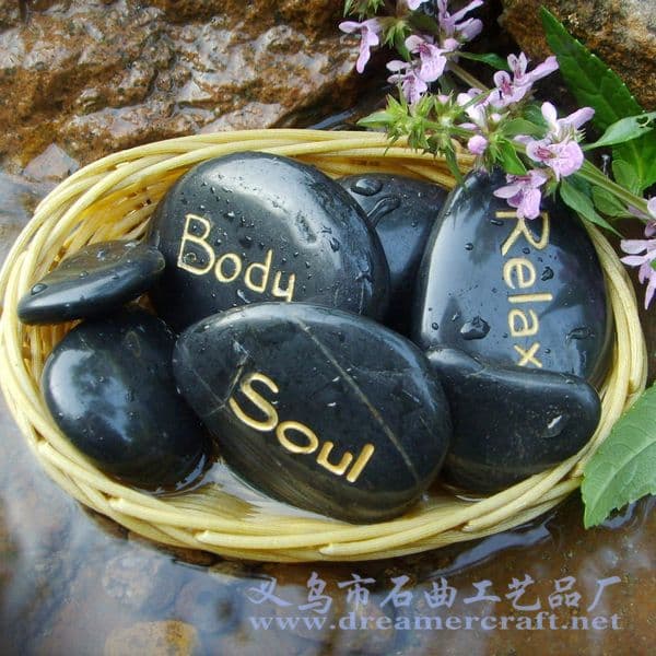 Factory wholesale high-gloss black Yuhua stone craft carving with English logo pattern Yuhua stone gift