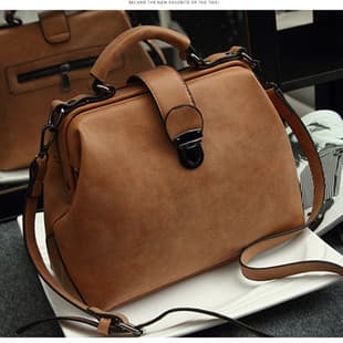 2026 New Retro Doctor Bag Crossbody Bag Women's Handbag Shoulder Bag Matte Leather Genuine Leather Women's Bag Trendy