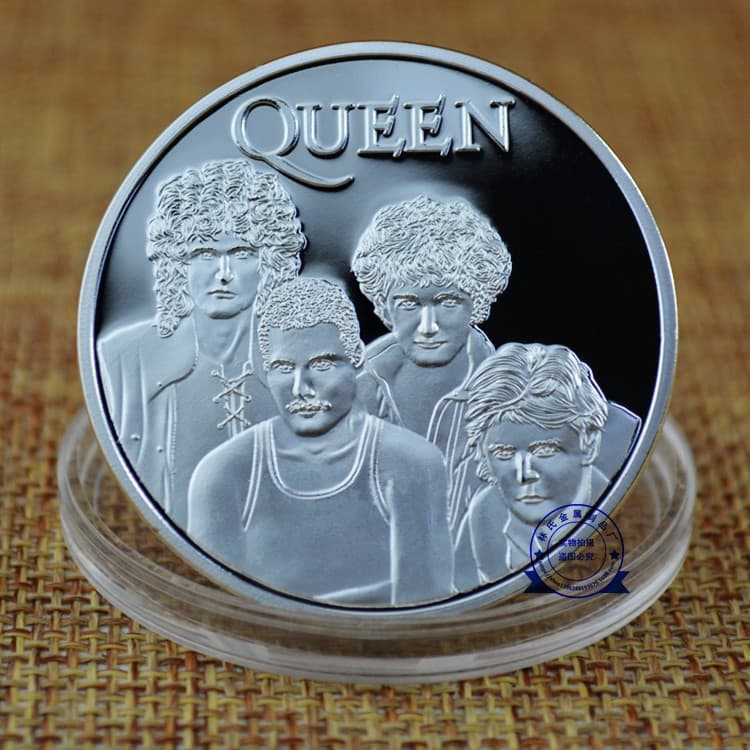 Foreign commemorative coins Queen three-dimensional relief collection coins hydraulic commemorative medals metal badge coins