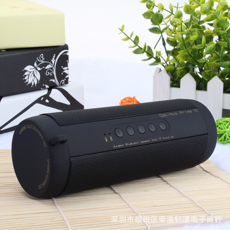 Cross-border hot selling outdoor waterproof Bluetooth audio Bluetooth subwoofer portable card speaker with flashlight