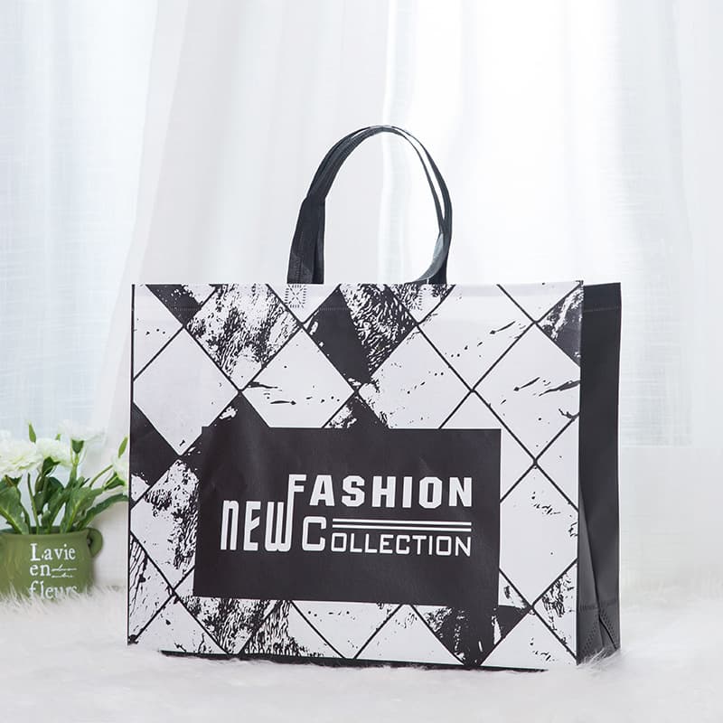 Black Non-Woven Shopping Bag Fashionable Hand-Held Promotional Logo Printed Laminated Eco-Friendly Reusable Bag Wholesale