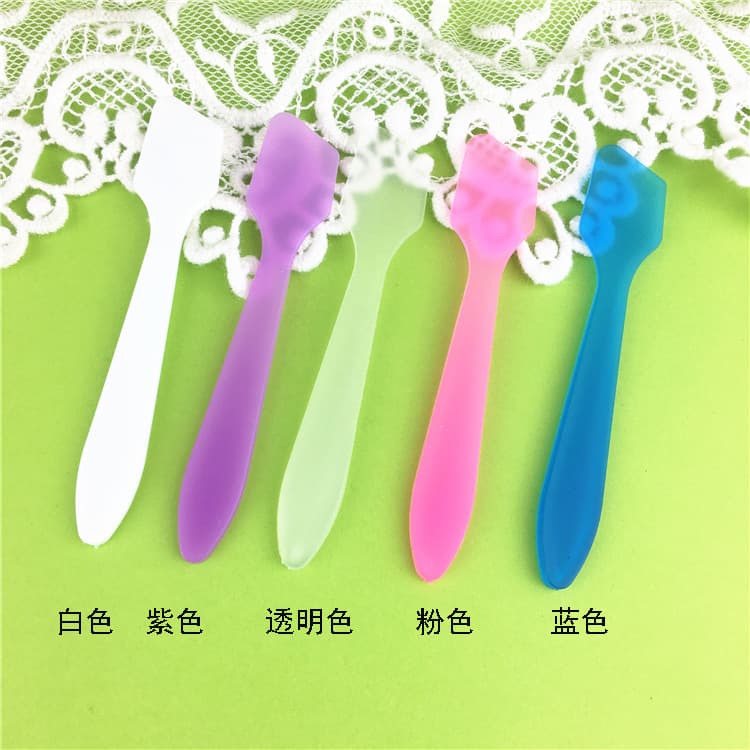 Wholesale plastic mask spoon small pick stick cosmetic mask dispensing spoon facial mask stick mask spoon
