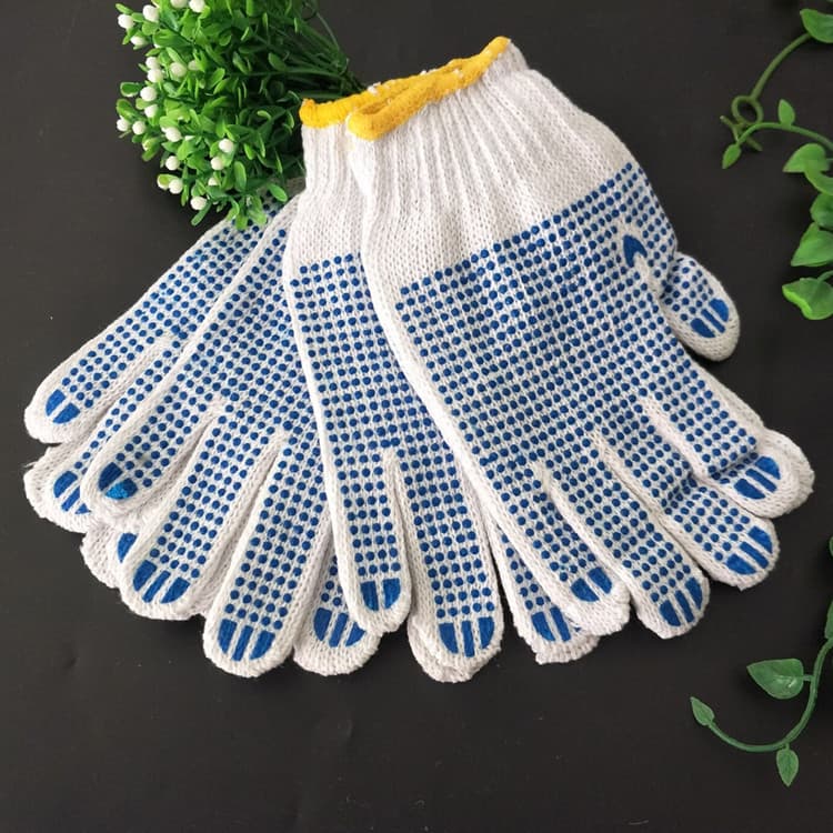 Processing labor protection gloves 600g, 700g, 800g, 900g anti-slip breathable dotted cotton yarn coated protective safety machinery