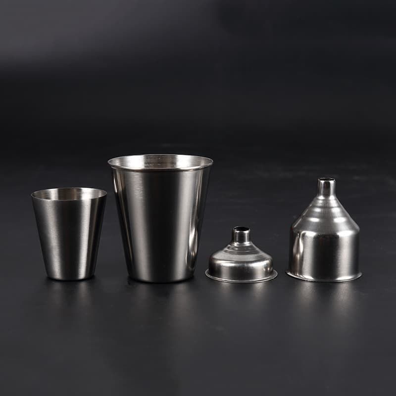 Wholesale Stainless Steel Small Wine Cup, Small Funnel, Large Wine Cup, Large Funnel, Hip Flask Mini Special Matching Metal Funnel for Export