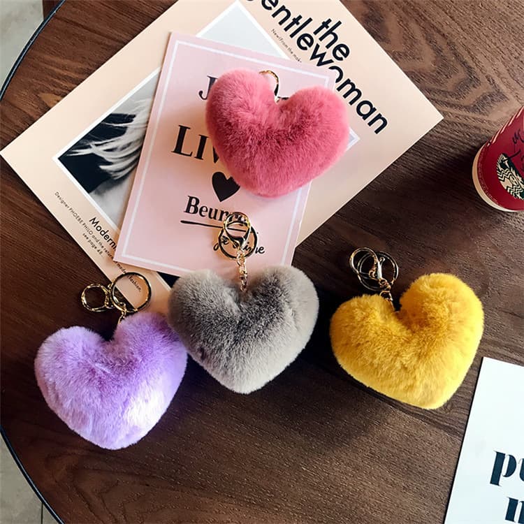 Cross-Border Love Keychain Pendant, Heart-Shaped Cute Plush Peach Heart Car Keychain, Bag Pendant, Jewelry Wholesale