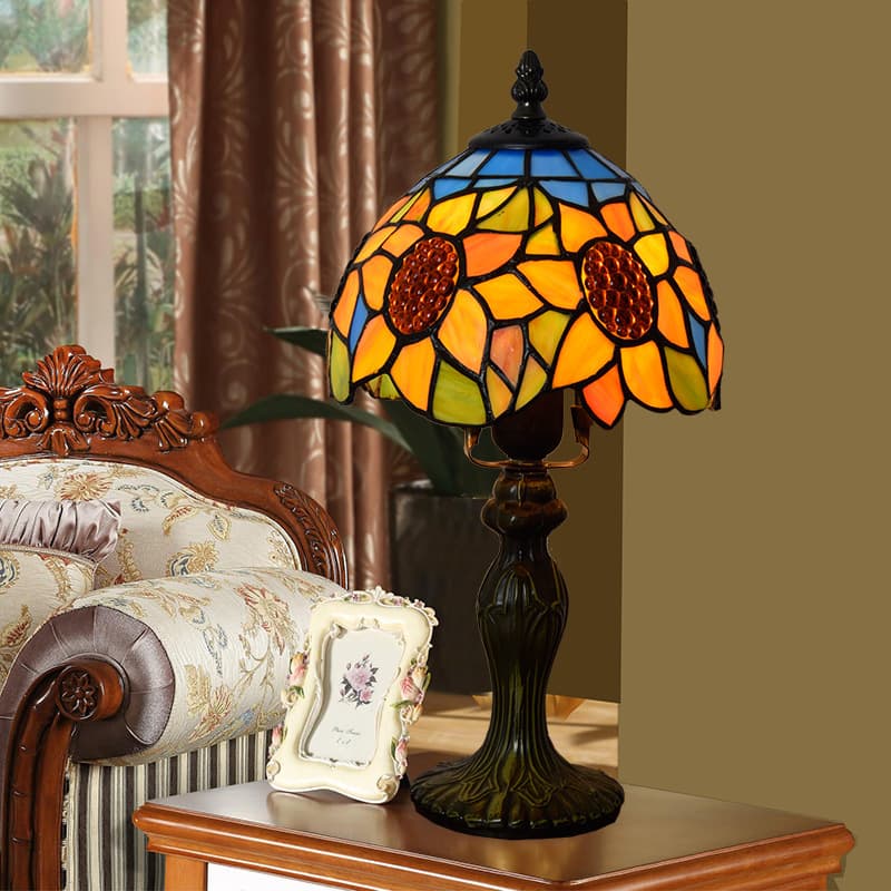 American-style pastoral decoration Oudi Tiffany stained glass living room dining room bedroom bedside table lamp diameter 20CM