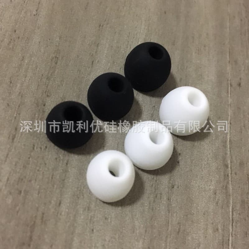 Bullet-style silicone ear tips, in-ear headphone earbuds, universal 3.8mm aperture sizes S/M/L