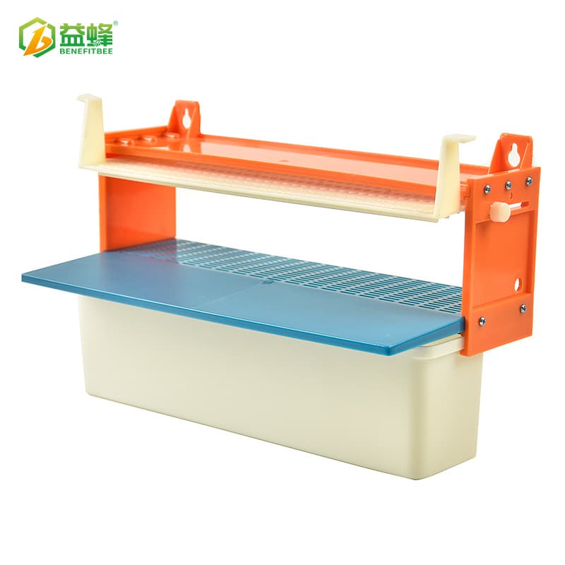 Pollen Collector Feeder Box De-powdering Hopper Pollen Collector Beekeeping Tool Factory Wholesale