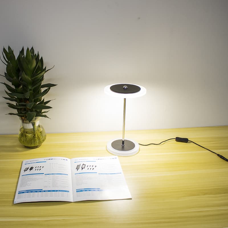 Customized Bedside Reading Lamp for Cross-border Trade on Amazon, Maternity Infant Feeding Eye-Care Bedroom Sleep Light Factory