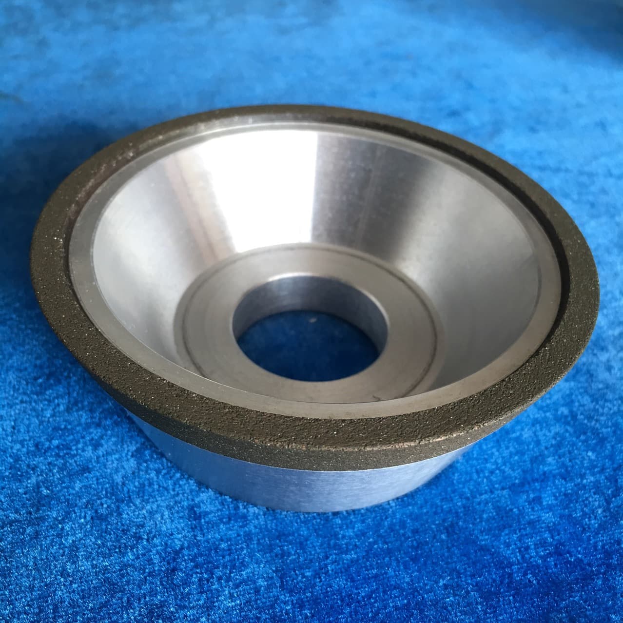 Kemei resin bowl-shaped grinding wheel CBN grinding wheel 11V9 resin boron nitride fixed 45# steel manufacturer supplies diamond