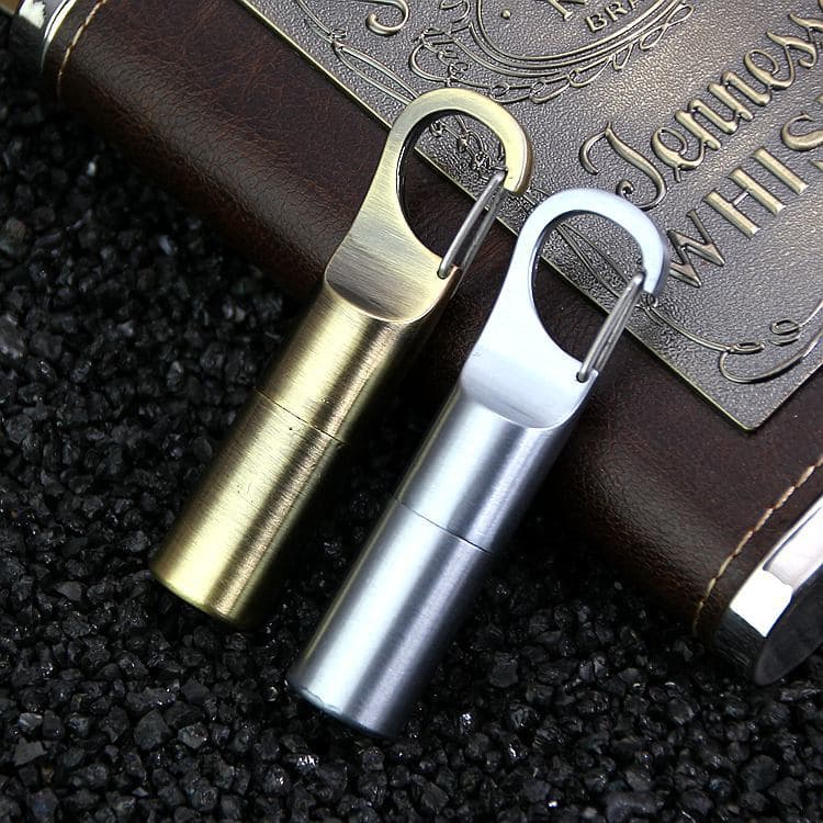 Dolphin HY-665 clip-on mini kerosene lighter wholesale metal windproof lighter delivers oil and sets fire