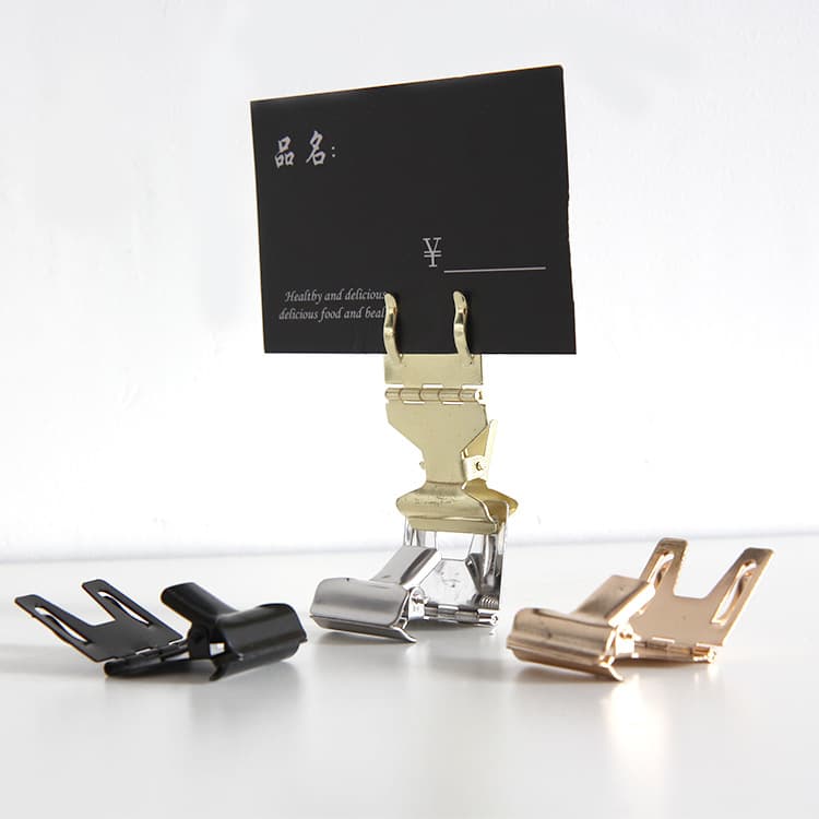 Bread price tags, stainless steel wing-shaped metal label holders, price display tags for baking and bread pricing.