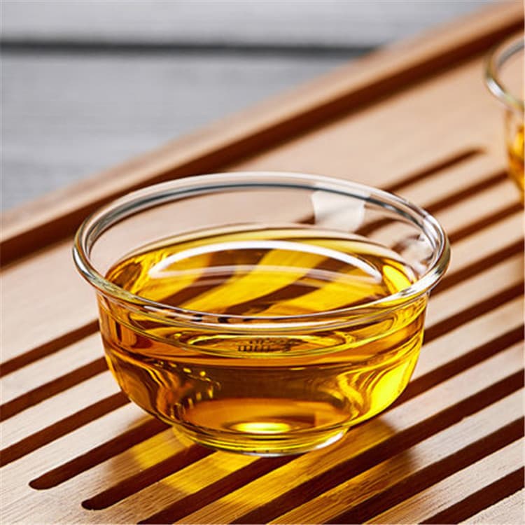 Manufacturer of heat-resistant transparent glass teacups, small tea bowls, Kung Fu glass tasting cups, and small machine-made teacups.