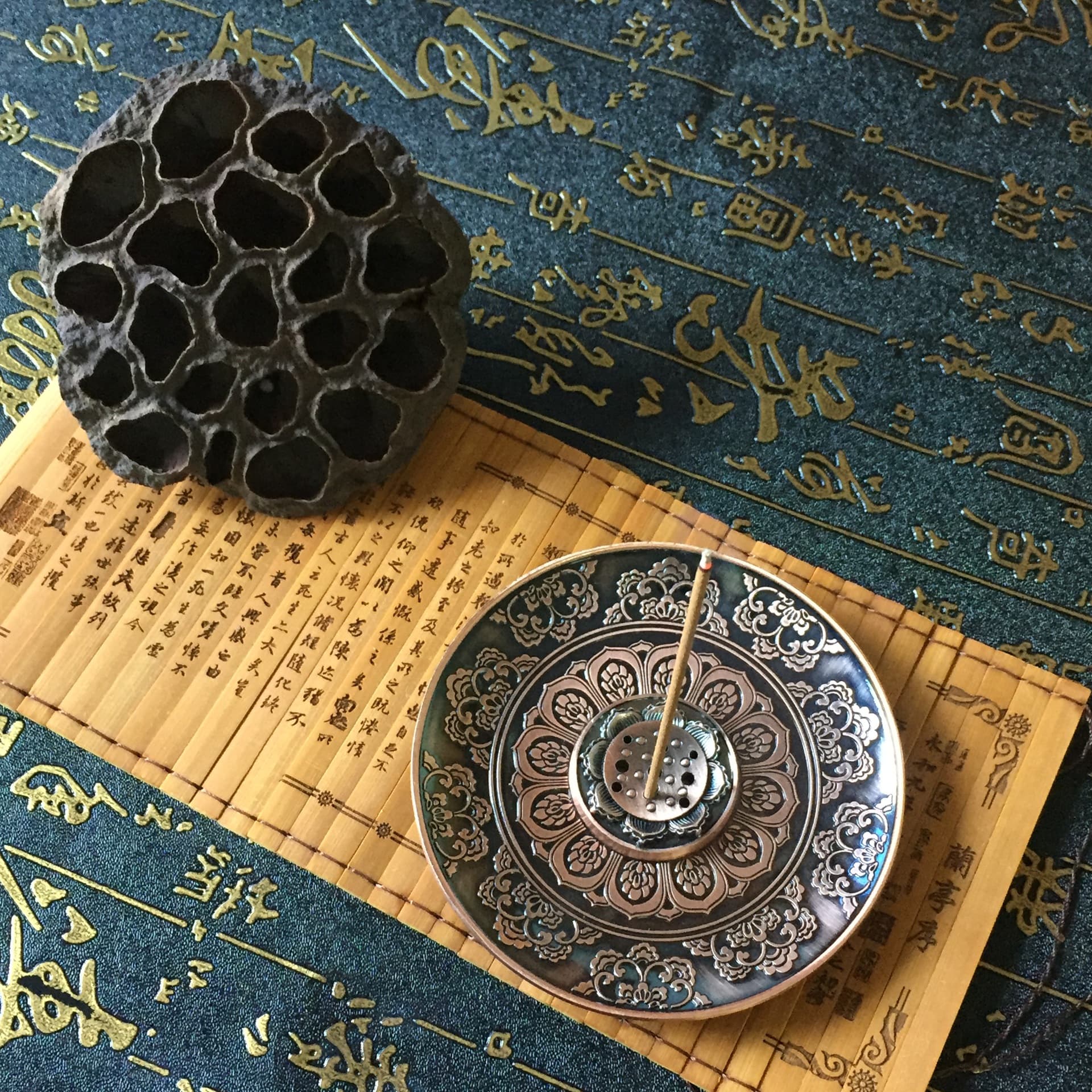 Office Culture Incense Burner - Elegant Design Suitable For Various Environments