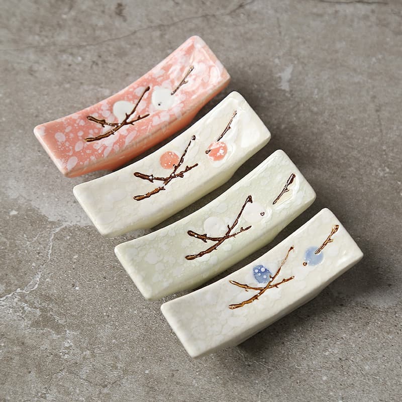 Creative Japanese Plum Blossom Hand-Painted Underglaze Ceramic Pen Holder, Household Tableware, Hotel Display Chopstick Rest